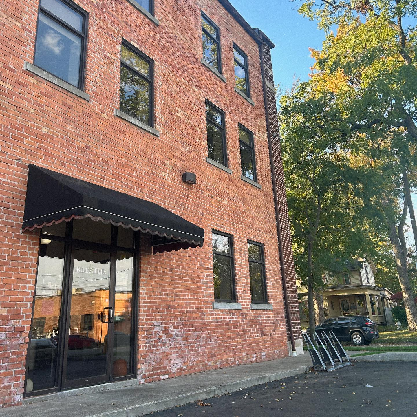 Making time to @breathepilatesandyogastudio 🧘‍♀️

Check out their November classes and specials!